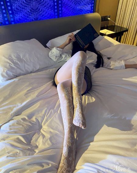 女性自慰怎么弄都喷不了水_4K免费在线播放